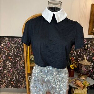 Deandri collared crop top